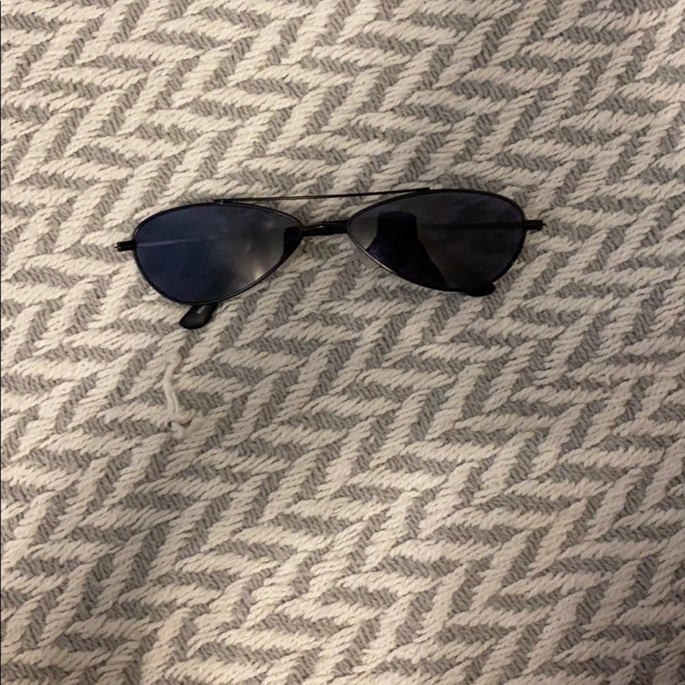 black skinny sun glasses